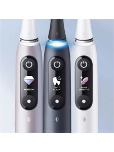 Oral-B iO 9 Şarjlı Diş Fırçası Siyah
