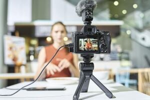 Sony A7 IV Body Aynasız Fotoğraf Makinesi